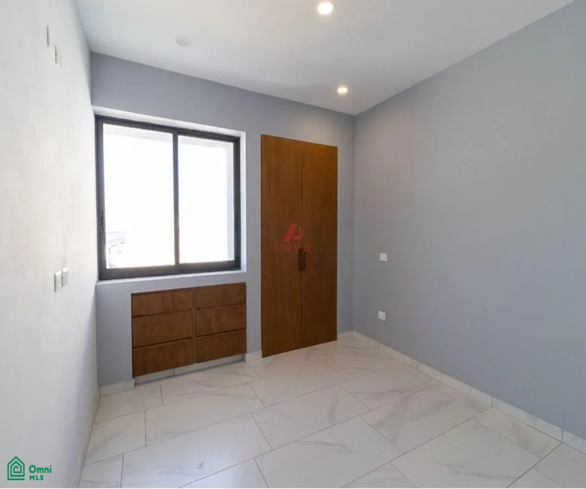 Casa En Venta,Fraccionamiento Bosques Vallarta,Paseo de la Estrella 3595, Zapopan, Jalisco 45222, 4 Habitaciones,4 Baños,Paseo de la Estrella,MX24665584