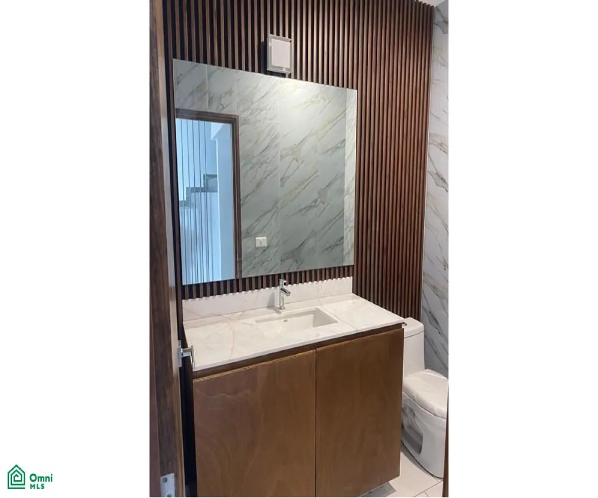 Casa En Venta,Fraccionamiento Bosques Vallarta,Paseo de la Estrella 3595, Zapopan, Jalisco 45222, 4 Habitaciones,4 Baños,Paseo de la Estrella,MX24665584