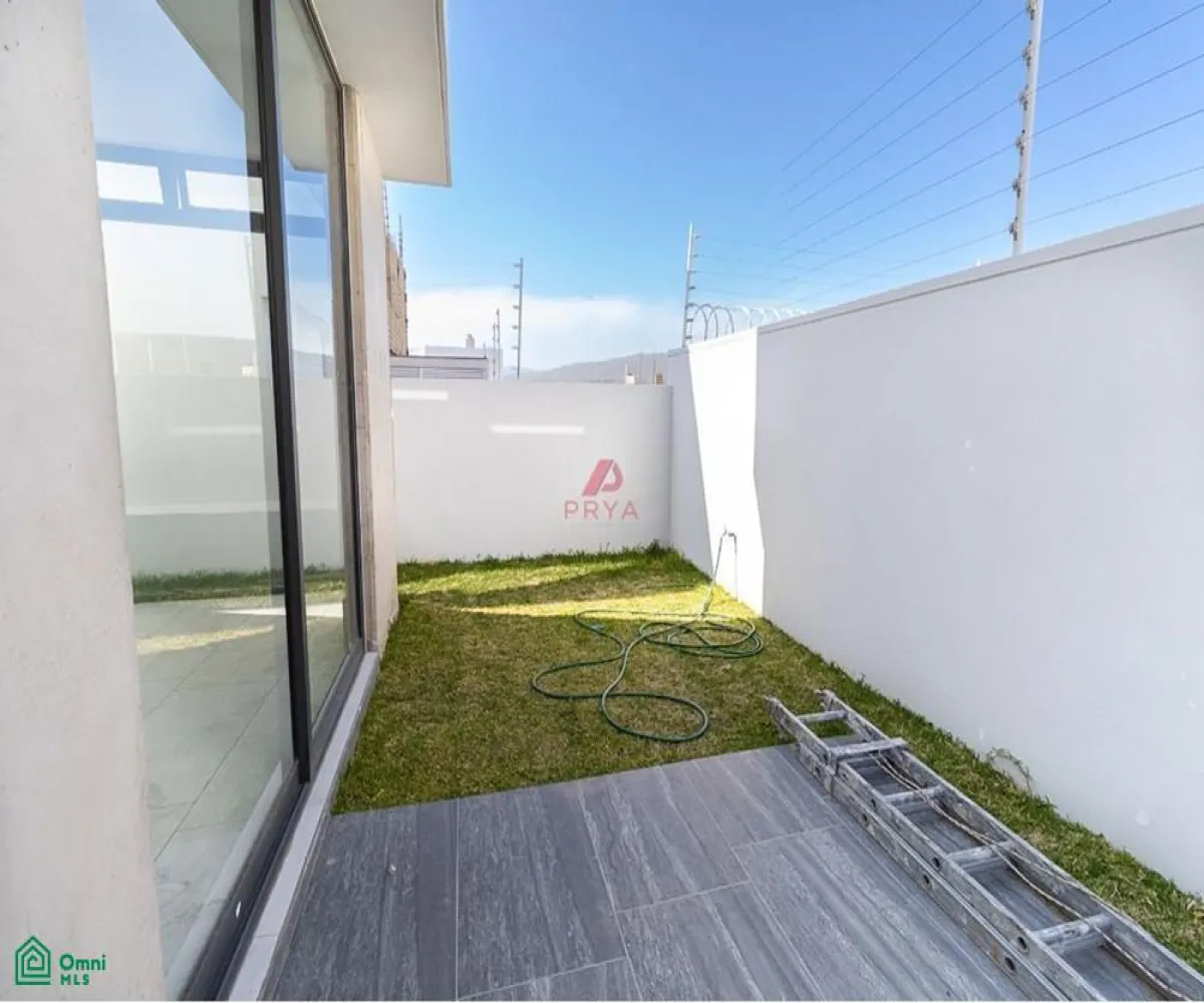 Casa En Venta,Fraccionamiento Bosques Vallarta,Paseo de la Estrella 3595, Zapopan, Jalisco 45222, 4 Habitaciones,4 Baños,Paseo de la Estrella,MX24665584