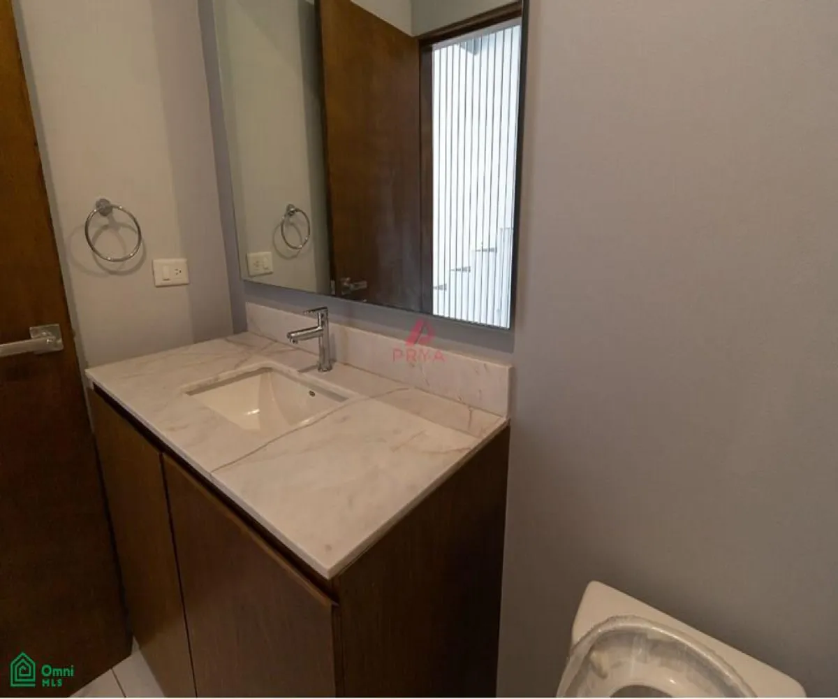 Casa En Venta,Fraccionamiento Bosques Vallarta,Paseo de la Estrella 3595, Zapopan, Jalisco 45222, 4 Habitaciones,4 Baños,Paseo de la Estrella,MX24665584