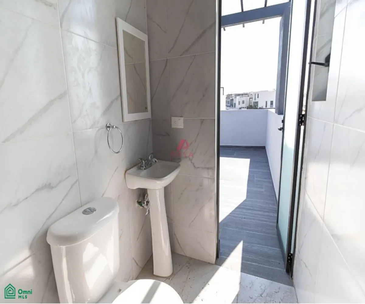 Casa En Venta,Fraccionamiento Bosques Vallarta,Paseo de la Estrella 3595, Zapopan, Jalisco 45222, 4 Habitaciones,4 Baños,Paseo de la Estrella,MX24665584