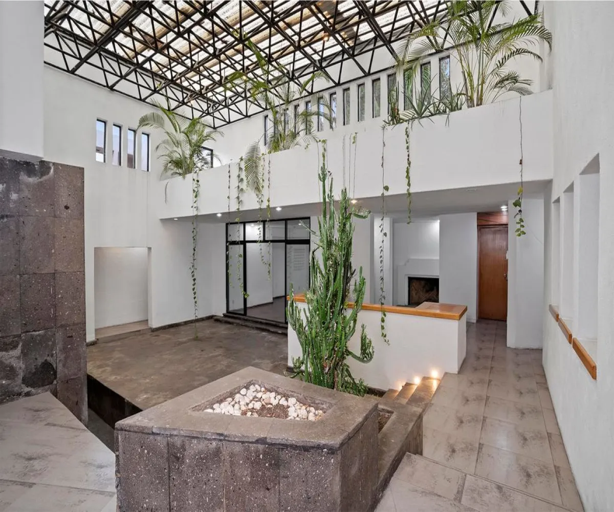 Casa En Venta,Club de Golf Santa Anita,Paseo Santa Anita 568, Tlajomulco de Zúñiga, Jalisco 45645, 3 Habitaciones,3 Baños,Paseo Santa Anita,2,pT6fJbh