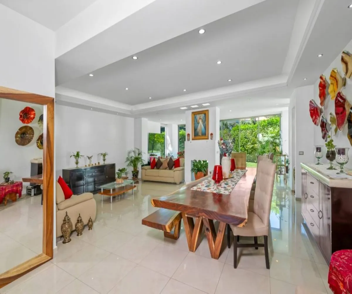 Casa En Venta,Campo de Golf Santa Anita Condominio,Paseo de Los Lirios 601, Tlajomulco de Zúñiga, Jalisco 45645, 4 Habitaciones,3 Baños,Paseo de Los Lirios,1,piNvqJy