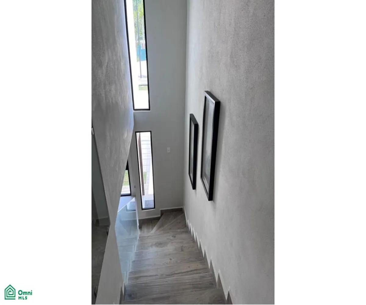 Casa En Venta,Las Mojoneras,Prolongacion Villa las Flores 900 512, Puerto Vallarta, Jalisco 48290, 4 Habitaciones,3 Baños,Prolongacion Villa las Flores 900,2,MX251014985