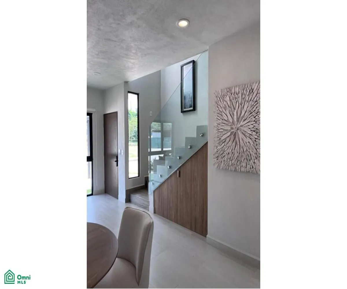 Casa En Venta,Las Mojoneras,Prolongacion Villa las Flores 900 504, Puerto Vallarta, Jalisco 48290, 4 Habitaciones,3 Baños,Prolongacion Villa las Flores 900,2,MX251015016