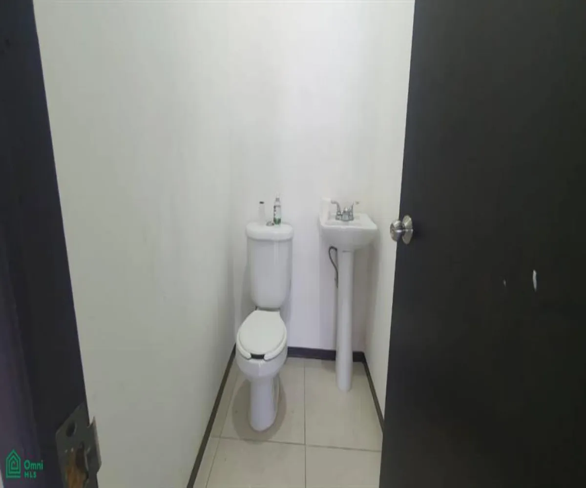 Local En Venta,Santa Elena Alcalde Oriente,Fidel Velazquez 1397, Guadalajara, Jalisco 44220,Fidel Velazquez,MX251015158