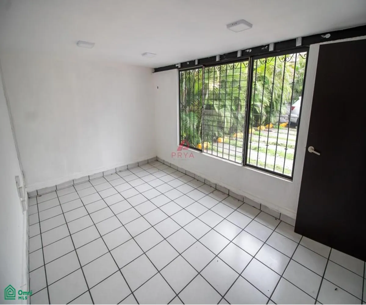 Casa En Venta,Americana,Pedro Moreno #1358 S/N, Guadalajara, Jalisco 44160, 11 Habitaciones,2 Baños,Pedro Moreno #1358,3,MX251015744