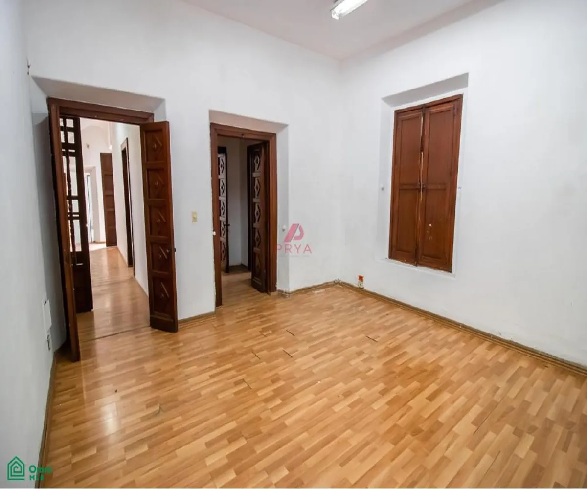 Casa En Venta,Americana,Pedro Moreno #1358 S/N, Guadalajara, Jalisco 44160, 11 Habitaciones,2 Baños,Pedro Moreno #1358,3,MX251015744