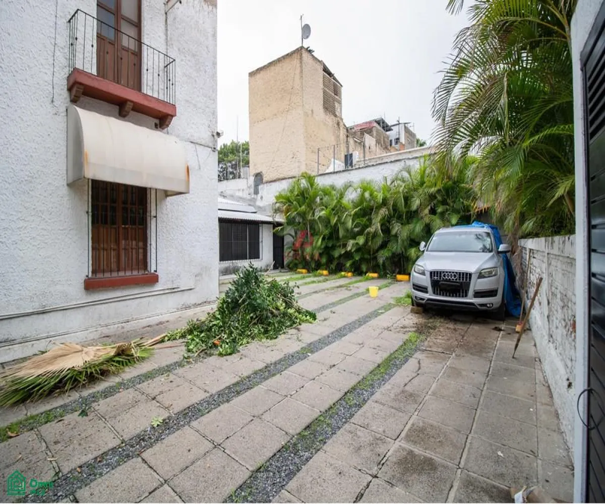 Casa En Venta,Americana,Pedro Moreno #1358 S/N, Guadalajara, Jalisco 44160, 11 Habitaciones,2 Baños,Pedro Moreno #1358,3,MX251015755