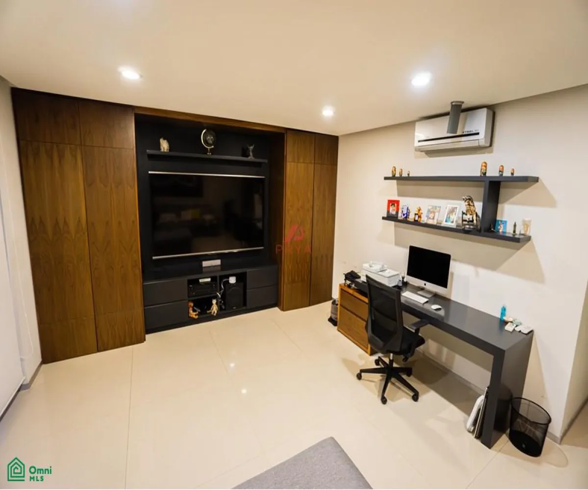 Casa En Venta,Puerta Plata,Circuito del sol S/N, Zapopan, Jalisco 45116, 3 Habitaciones,3 Baños,Circuito del sol,2,MX251015773