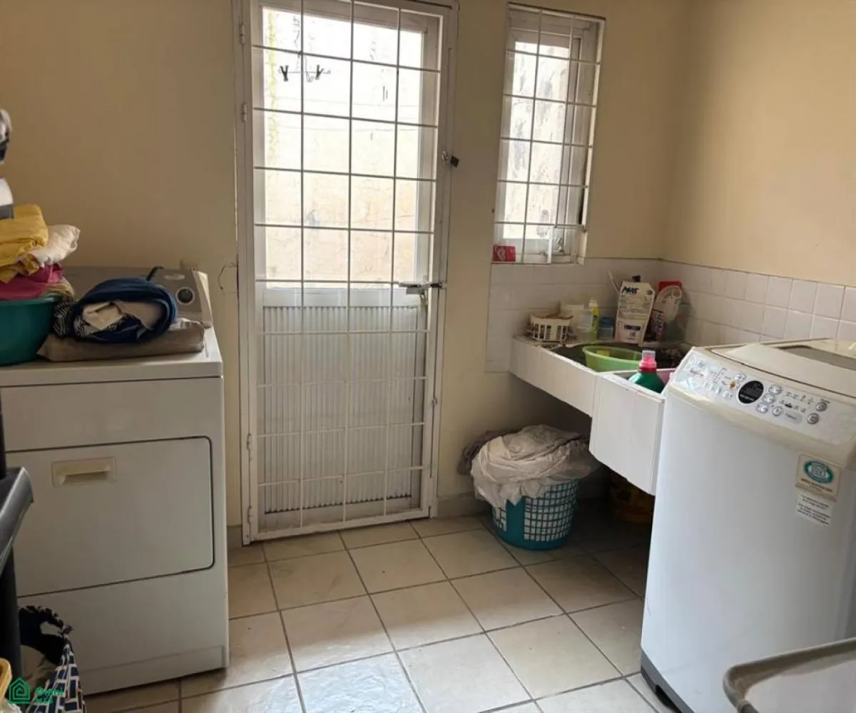 Casa En Venta,Verde Valle,Perla 1207, Guadalajara, Jalisco 44550, 3 Habitaciones,4 Baños,Perla,1,MX251016027