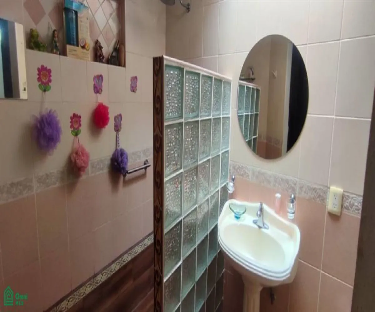 Casa En Venta,Paraísos Del Colli,Prolongacion Volcan Quinceo ., Zapopan, Jalisco 45069, 1 Cuarto,2 Baños,Prolongacion Volcan Quinceo,2,MX251016166