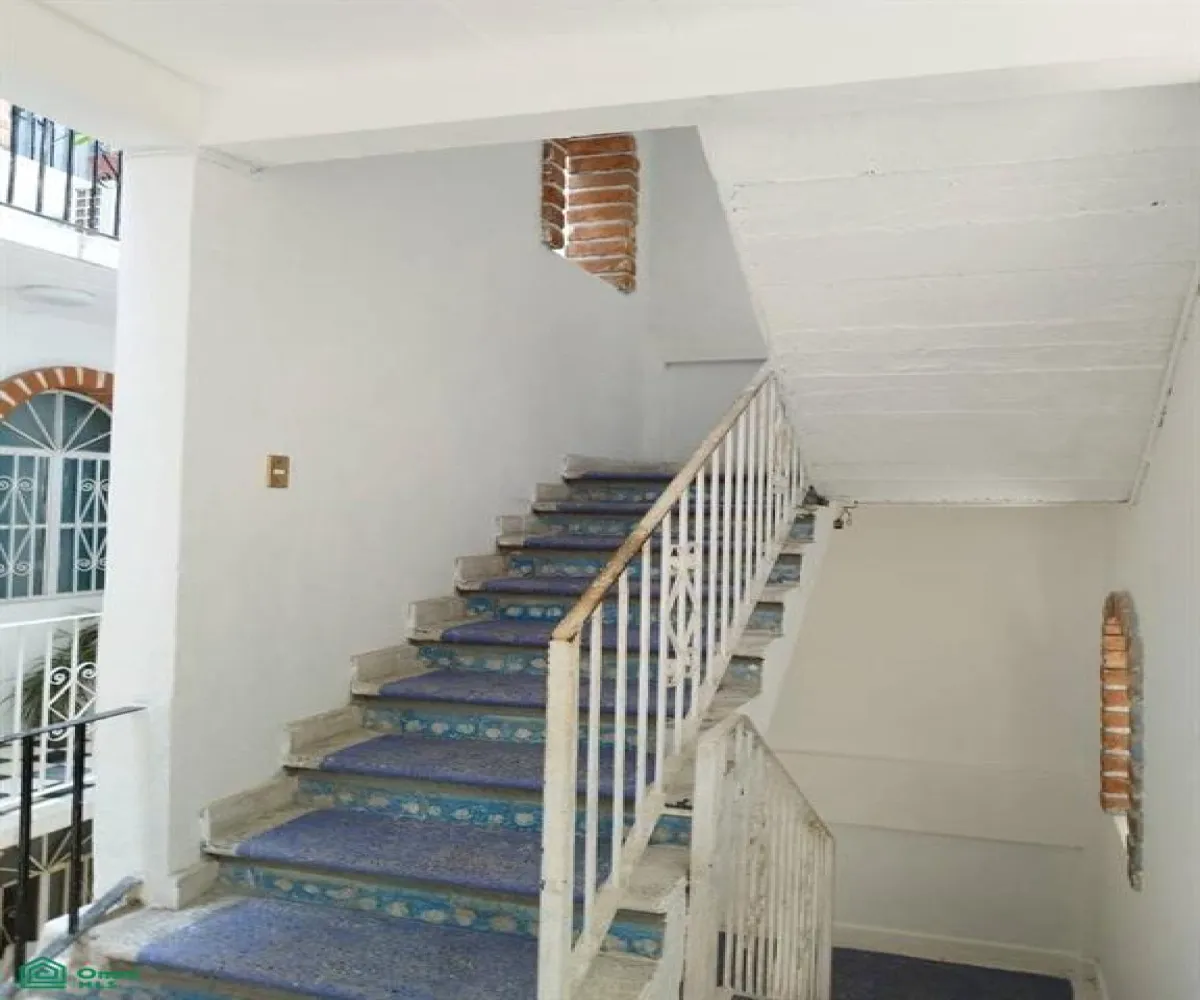 Departamento En Venta,Emiliano Zapata,calle Francisco I madero 275, Puerto Vallarta, Jalisco 48380, 16 Habitaciones,17 Baños,calle Francisco I madero,3,MX251019266