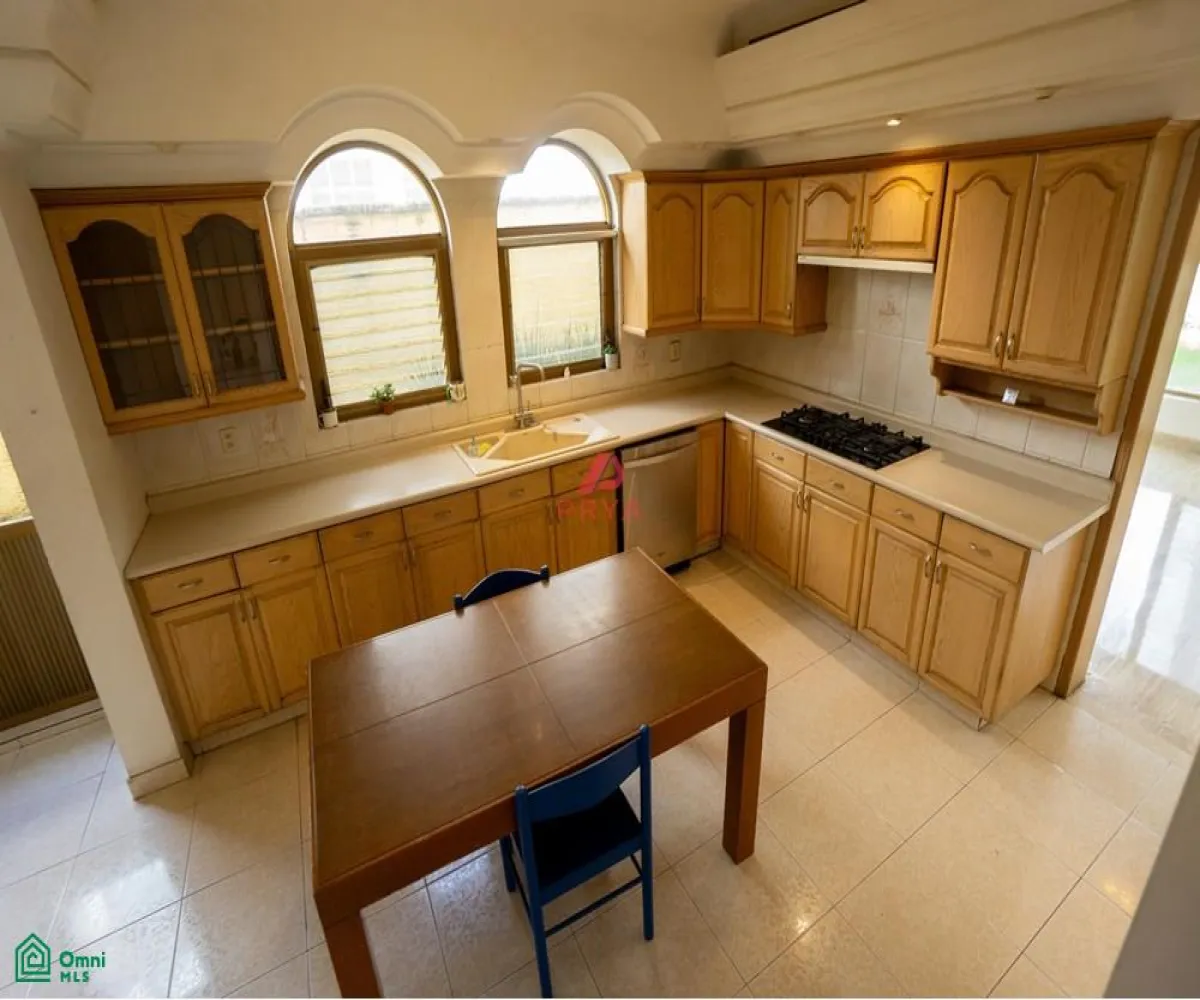 Casa En Venta,Puerta De Hierro,Vereda de los Laureles S/N, Zapopan, Jalisco 45116, 3 Habitaciones,3 Baños,Vereda de los Laureles,MX251019716