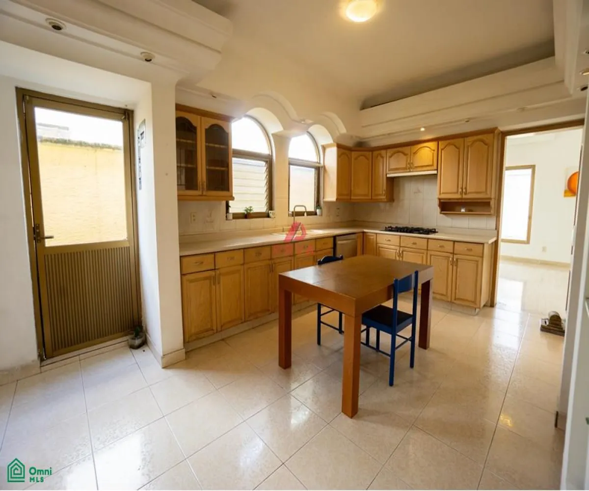 Casa En Venta,Puerta De Hierro,Vereda de los Laureles S/N, Zapopan, Jalisco 45116, 3 Habitaciones,3 Baños,Vereda de los Laureles,MX251019716