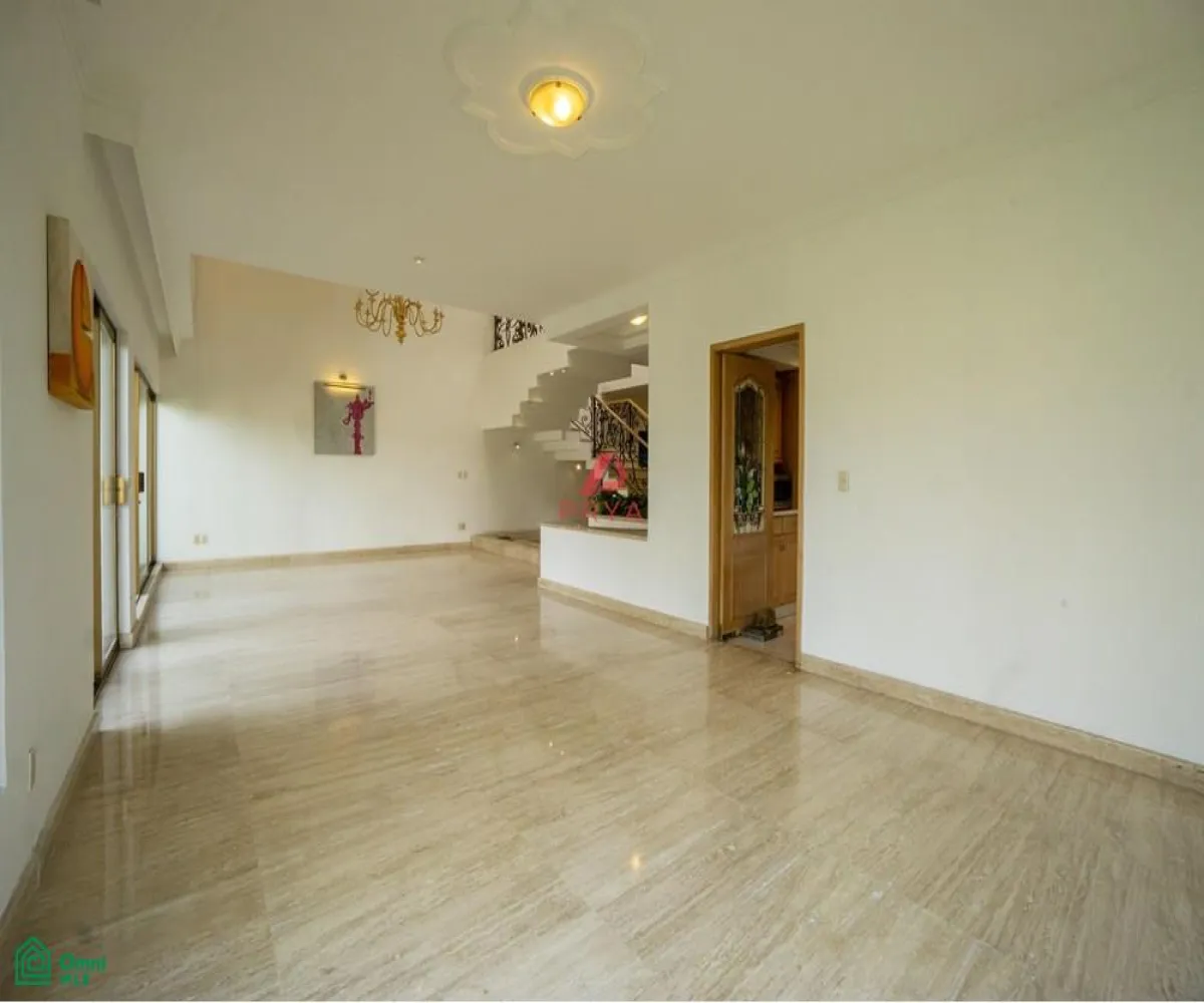 Casa En Venta,Puerta De Hierro,Vereda de los Laureles S/N, Zapopan, Jalisco 45116, 3 Habitaciones,3 Baños,Vereda de los Laureles,MX251019716