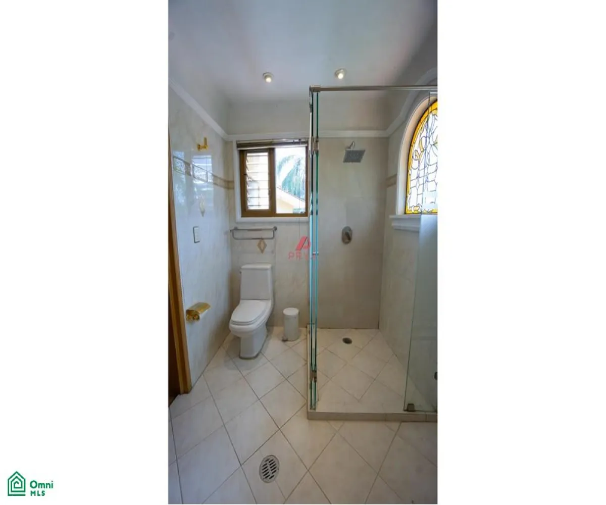 Casa En Venta,Puerta De Hierro,Vereda de los Laureles S/N, Zapopan, Jalisco 45116, 3 Habitaciones,3 Baños,Vereda de los Laureles,MX251019716