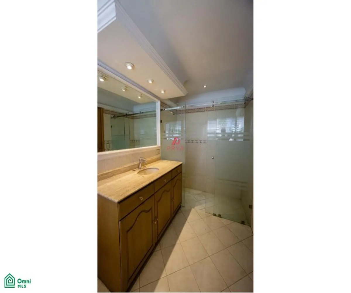 Casa En Venta,Puerta De Hierro,Vereda de los Laureles S/N, Zapopan, Jalisco 45116, 3 Habitaciones,3 Baños,Vereda de los Laureles,MX251019716