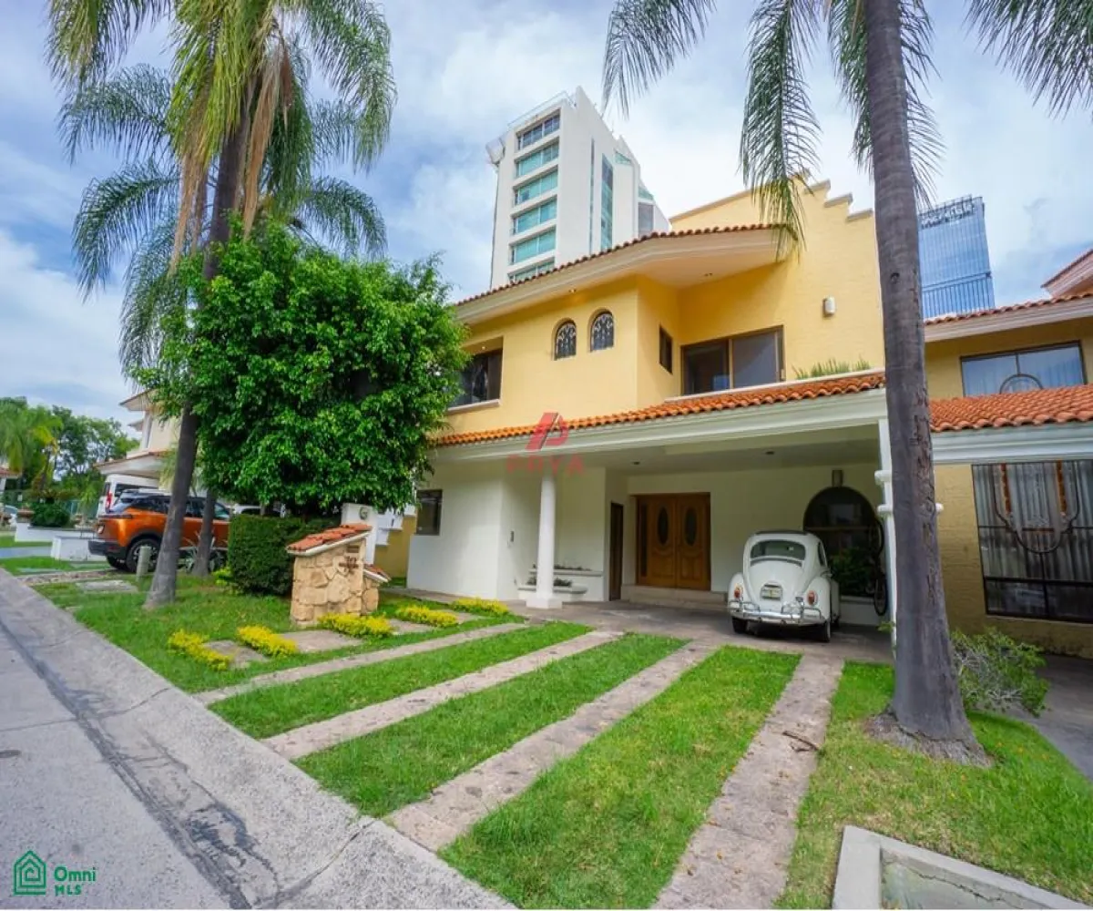 Casa En Venta,Puerta De Hierro,Vereda de los Laureles S/N, Zapopan, Jalisco 45116, 3 Habitaciones,3 Baños,Vereda de los Laureles,MX251019716