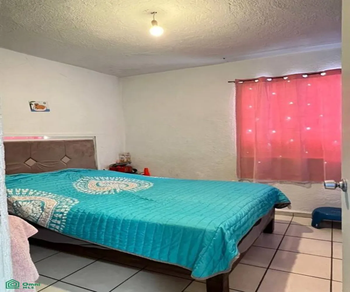 Casa En Venta,Villa Fontana,Fuente Ixtapa 491, Tlaquepaque, Jalisco 45615, 3 Habitaciones,3 Baños,Fuente Ixtapa,2,MX251019756