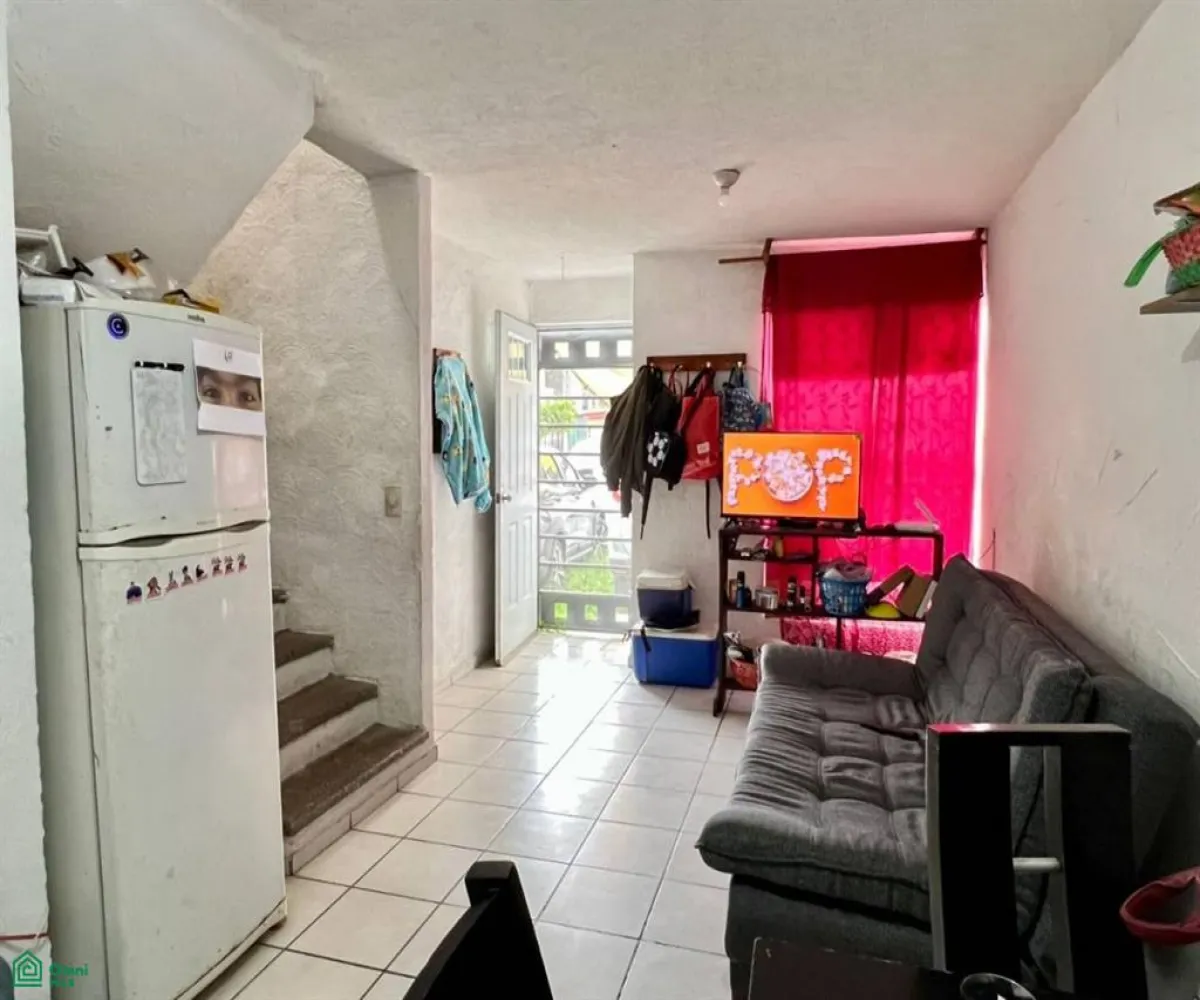 Casa En Venta,Villa Fontana,Fuente Ixtapa 491, Tlaquepaque, Jalisco 45615, 3 Habitaciones,3 Baños,Fuente Ixtapa,2,MX251019756