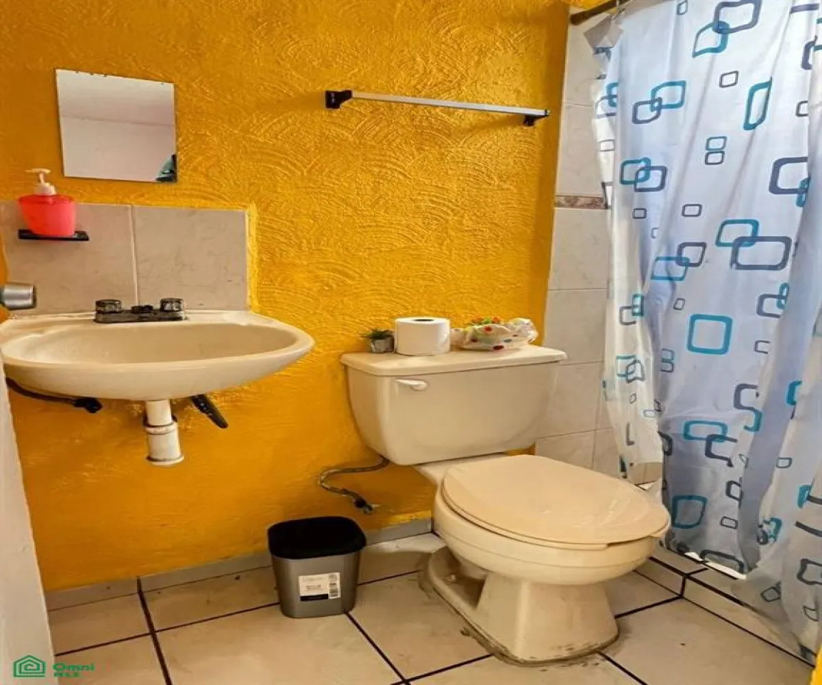 Casa En Venta,Villa Fontana,Fuente Ixtapa 491, Tlaquepaque, Jalisco 45615, 3 Habitaciones,3 Baños,Fuente Ixtapa,2,MX251019756