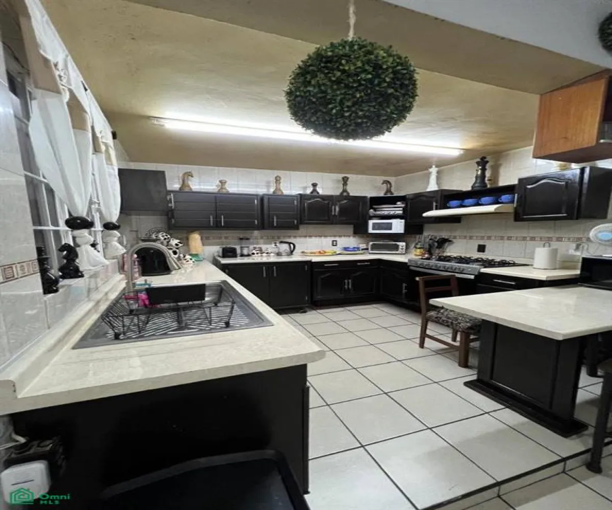 Casa En Venta,San Andrés,Av Chamizal 255, Guadalajara, Jalisco 44810, 3 Habitaciones,2 Baños,Av Chamizal,MX251019757