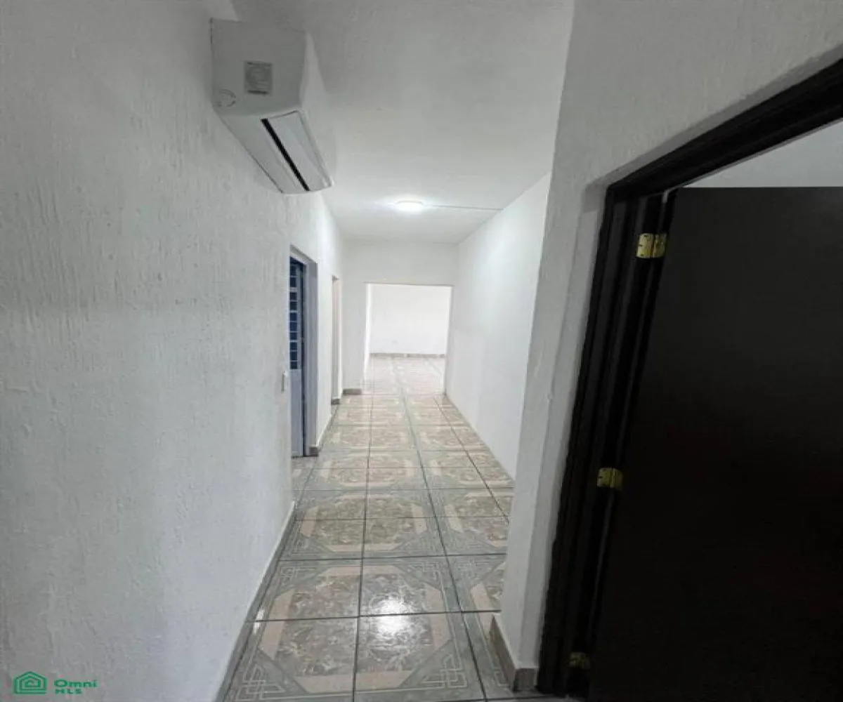 Casa En Venta,San Andrés,María Salcedo 295, Guadalajara, Jalisco 44810, 3 Habitaciones,1 Baño,María Salcedo,1,MX251019758