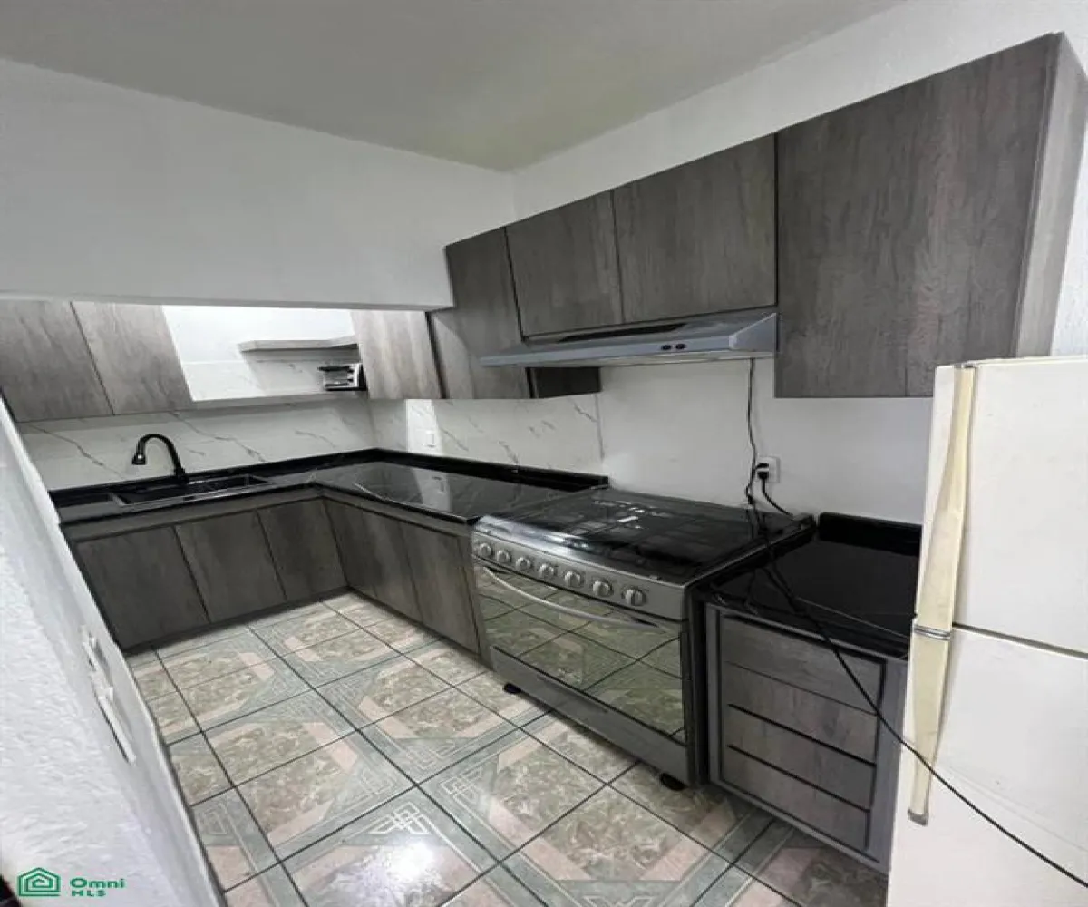 Casa En Venta,San Andrés,María Salcedo 295, Guadalajara, Jalisco 44810, 3 Habitaciones,1 Baño,María Salcedo,1,MX251019758