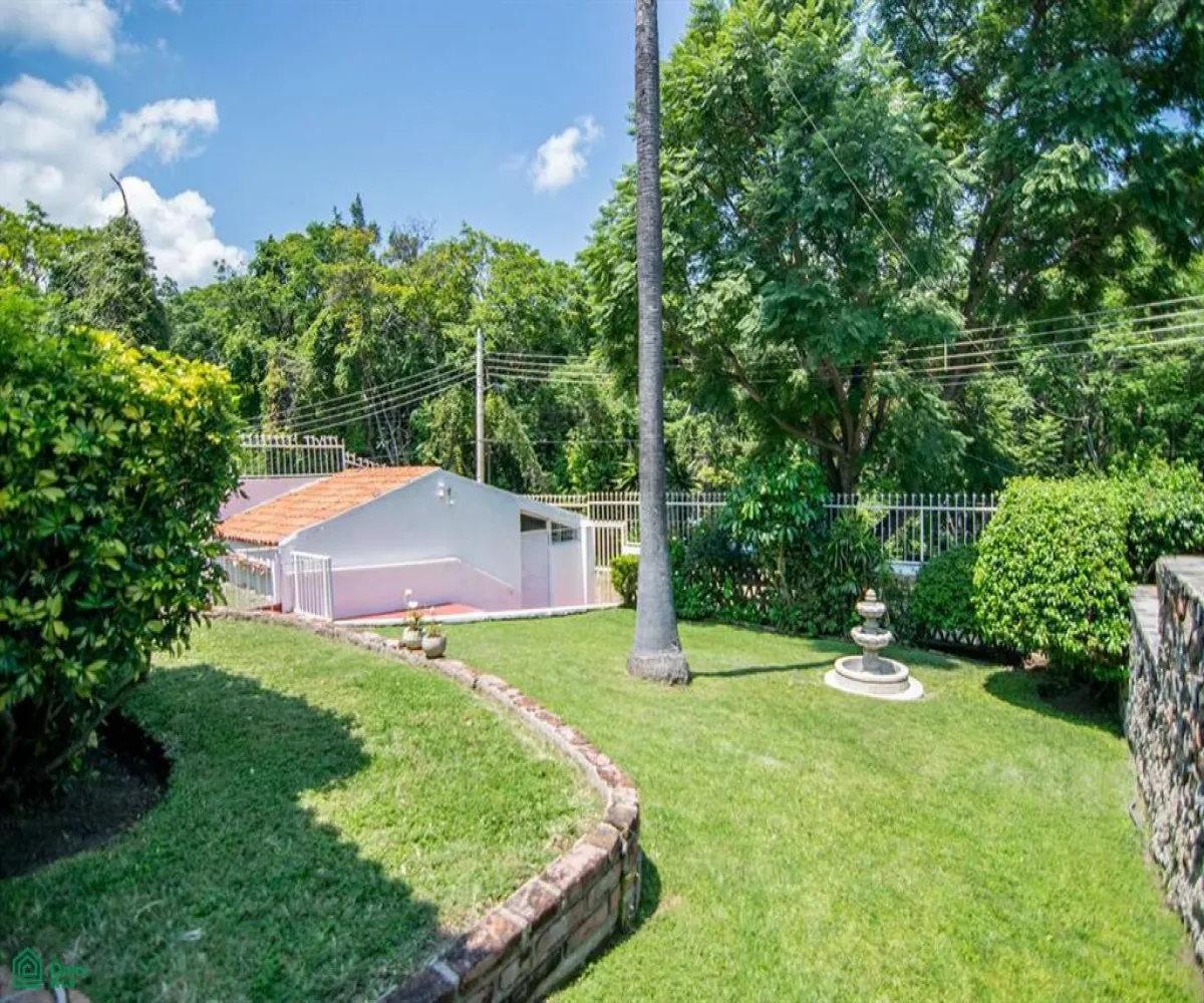 Casa En Venta,Chapala Haciendas,PAJARO DE FUEGO 10, Chapala, Jalisco 45907, 2 Habitaciones,2 Baños,PAJARO DE FUEGO,2,MX251020068