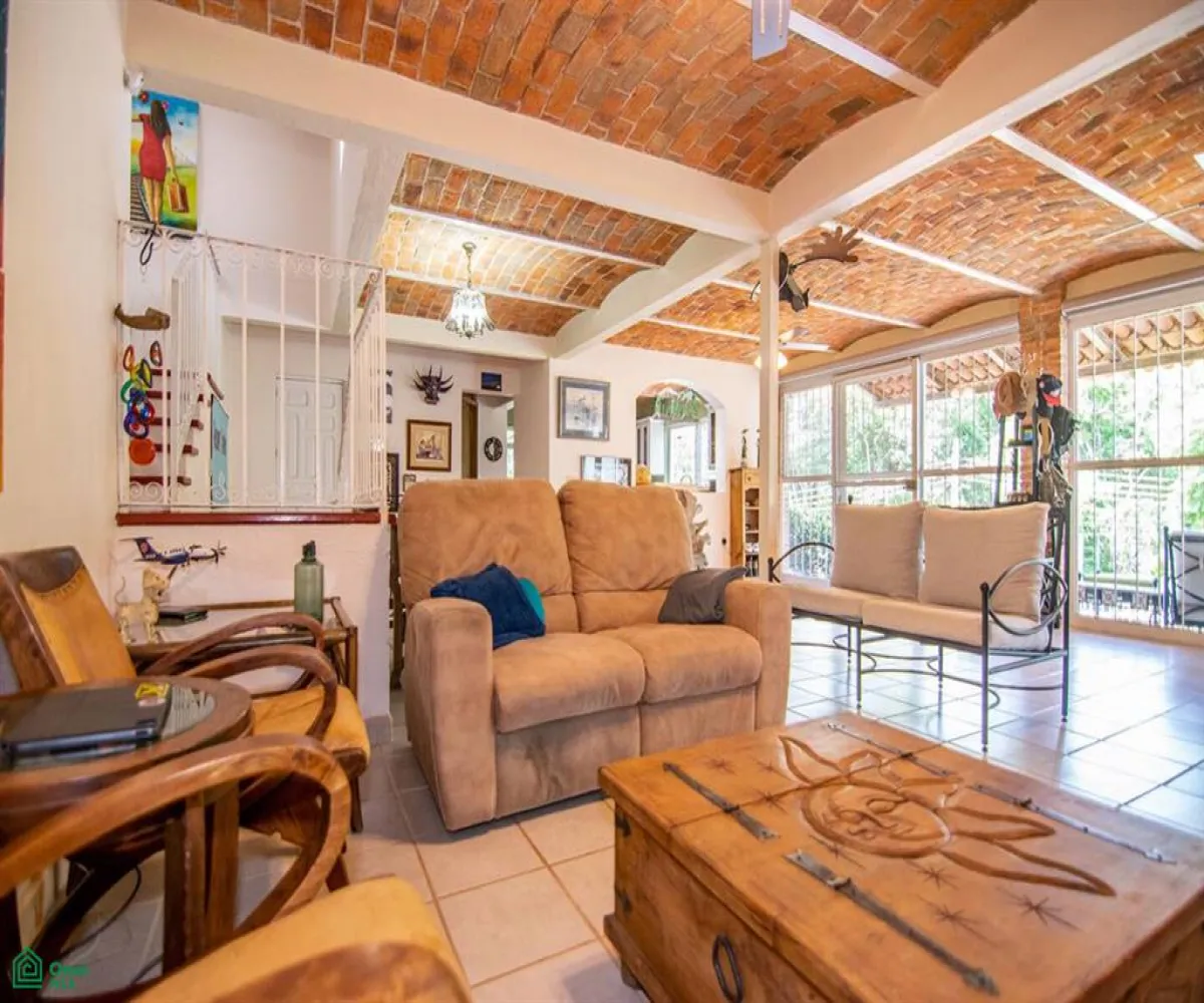 Casa En Venta,Chapala Haciendas,PAJARO DE FUEGO 10, Chapala, Jalisco 45907, 2 Habitaciones,2 Baños,PAJARO DE FUEGO,2,MX251020068