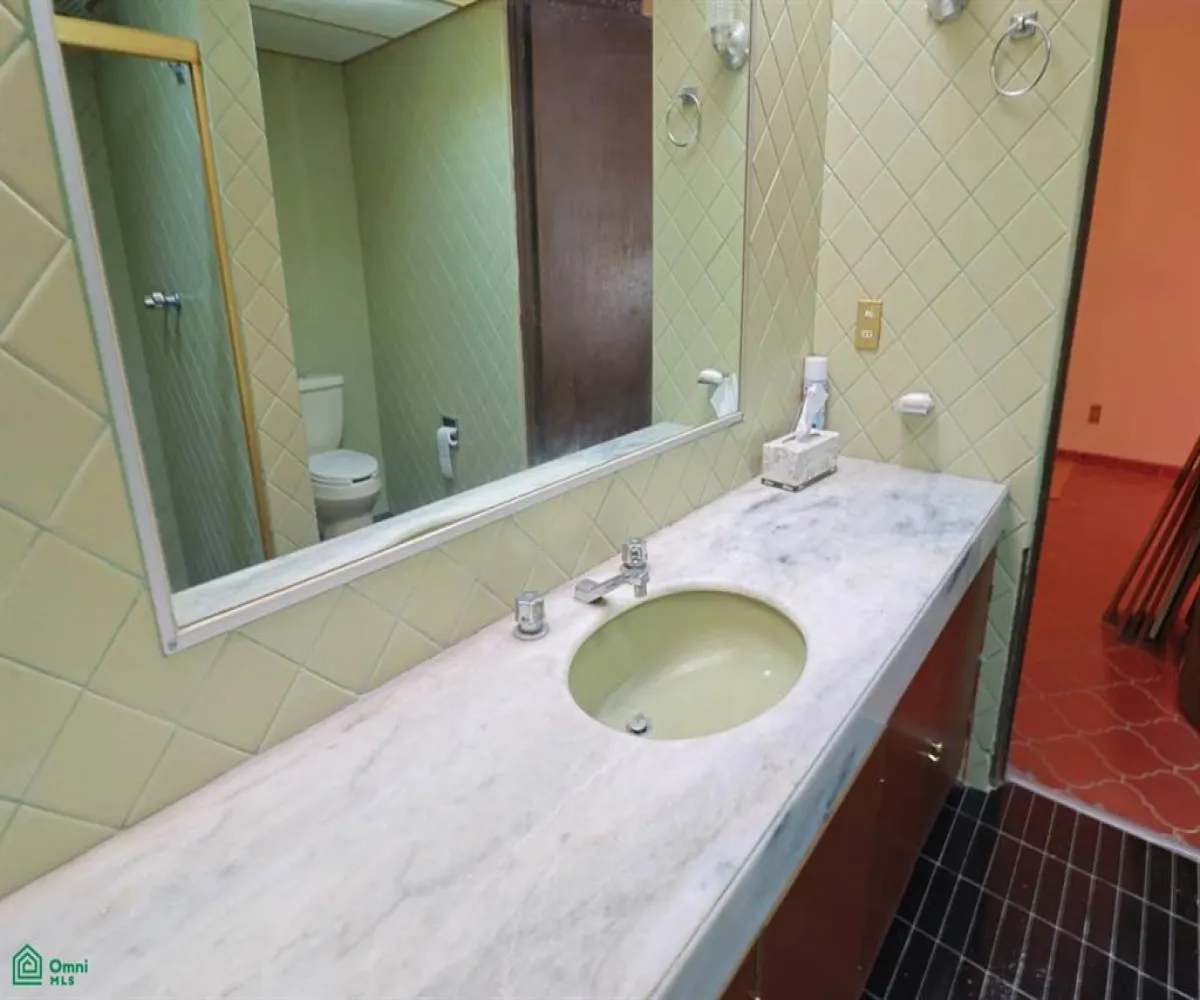 Casa En Venta,Camino Real,San Antonio de Padua 526, Zapopan, Jalisco 45040, 4 Habitaciones,4 Baños,San Antonio de Padua,1,MX251020081