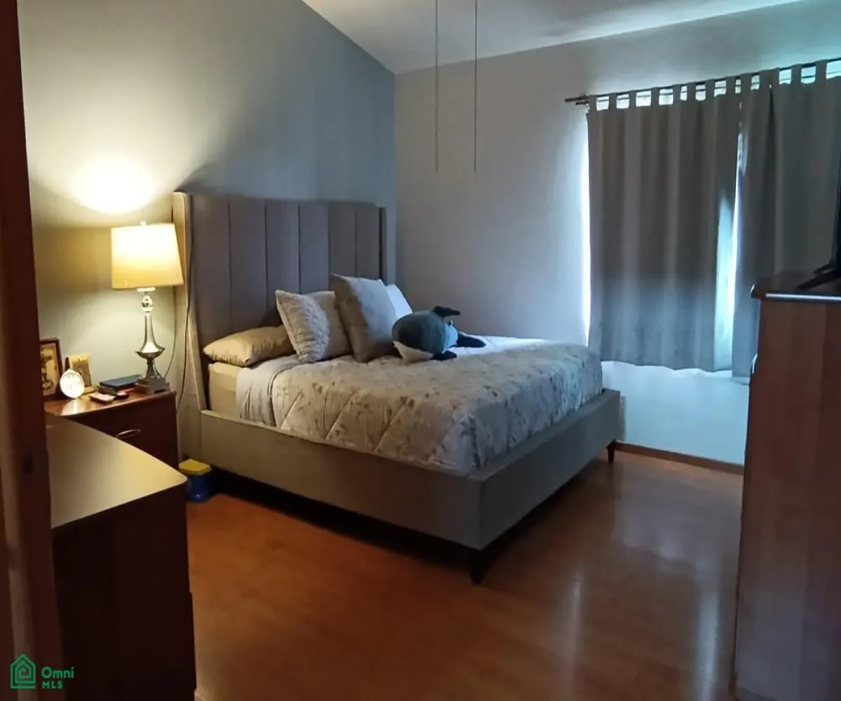 Casa En Venta,Rinconada Del Parque,Av. Ecónomos 6831, Zapopan, Jalisco 45010, 4 Habitaciones,4 Baños,Av. Ecónomos,2,MX251020500