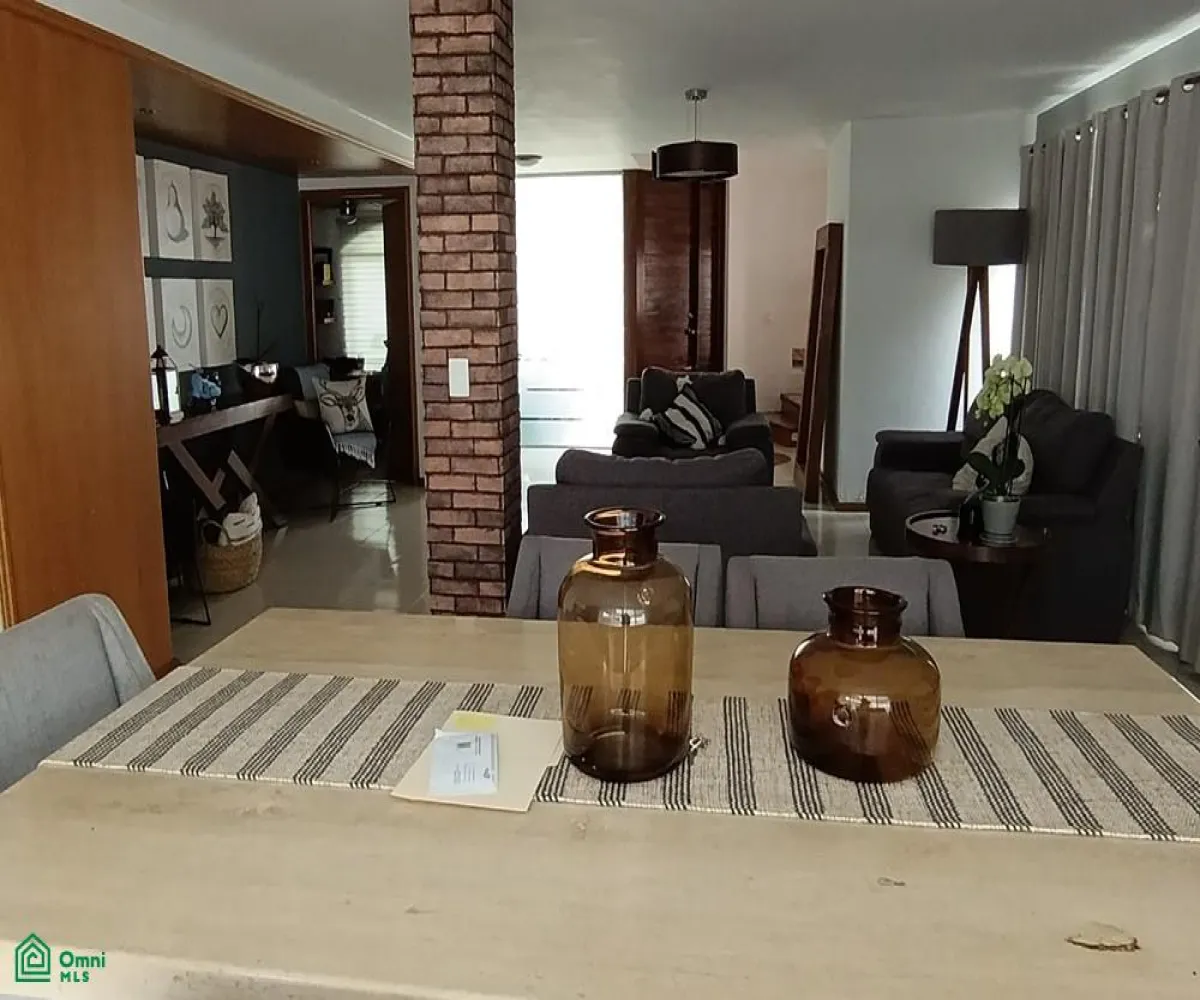 Casa En Venta,Rinconada Del Parque,Av. Ecónomos 6831, Zapopan, Jalisco 45010, 4 Habitaciones,4 Baños,Av. Ecónomos,2,MX251020500