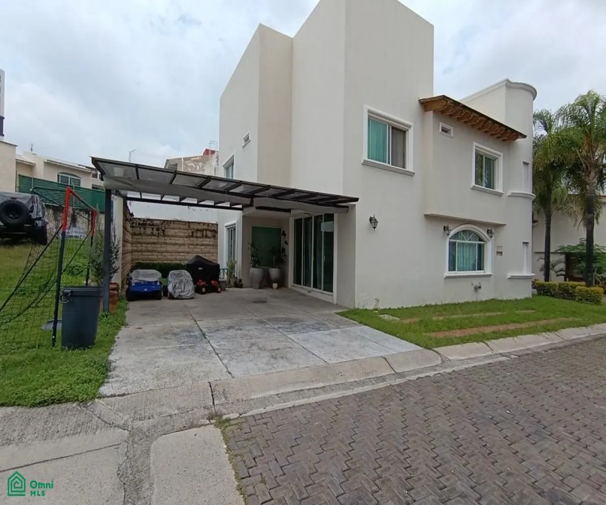 Casa En Venta,Rinconada Del Parque,Av. Ecónomos 6831, Zapopan, Jalisco 45010, 4 Habitaciones,4 Baños,Av. Ecónomos,2,MX251020500