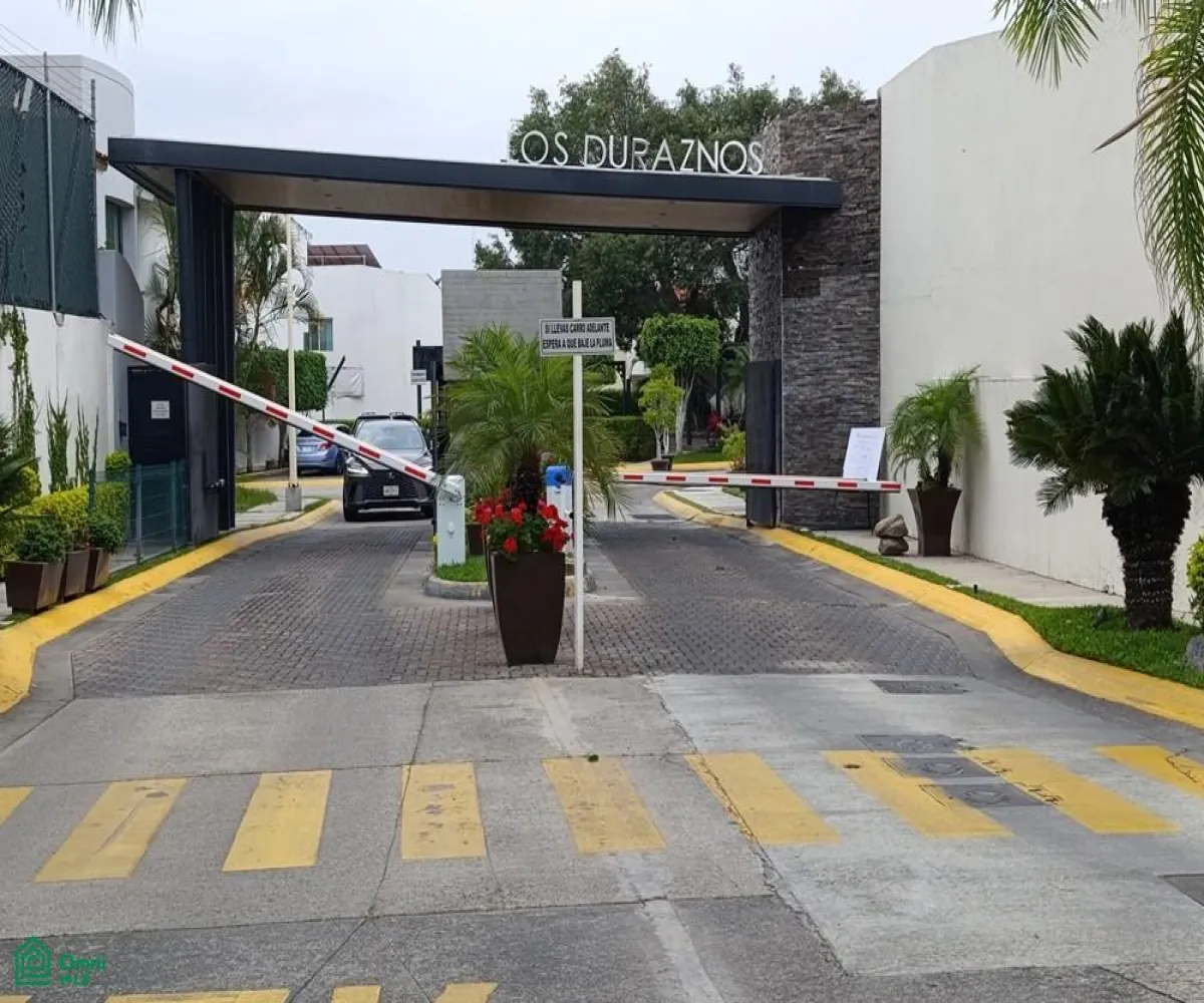 Casa En Venta,Rinconada Del Parque,Av. Ecónomos 6831, Zapopan, Jalisco 45010, 4 Habitaciones,4 Baños,Av. Ecónomos,2,MX251020500