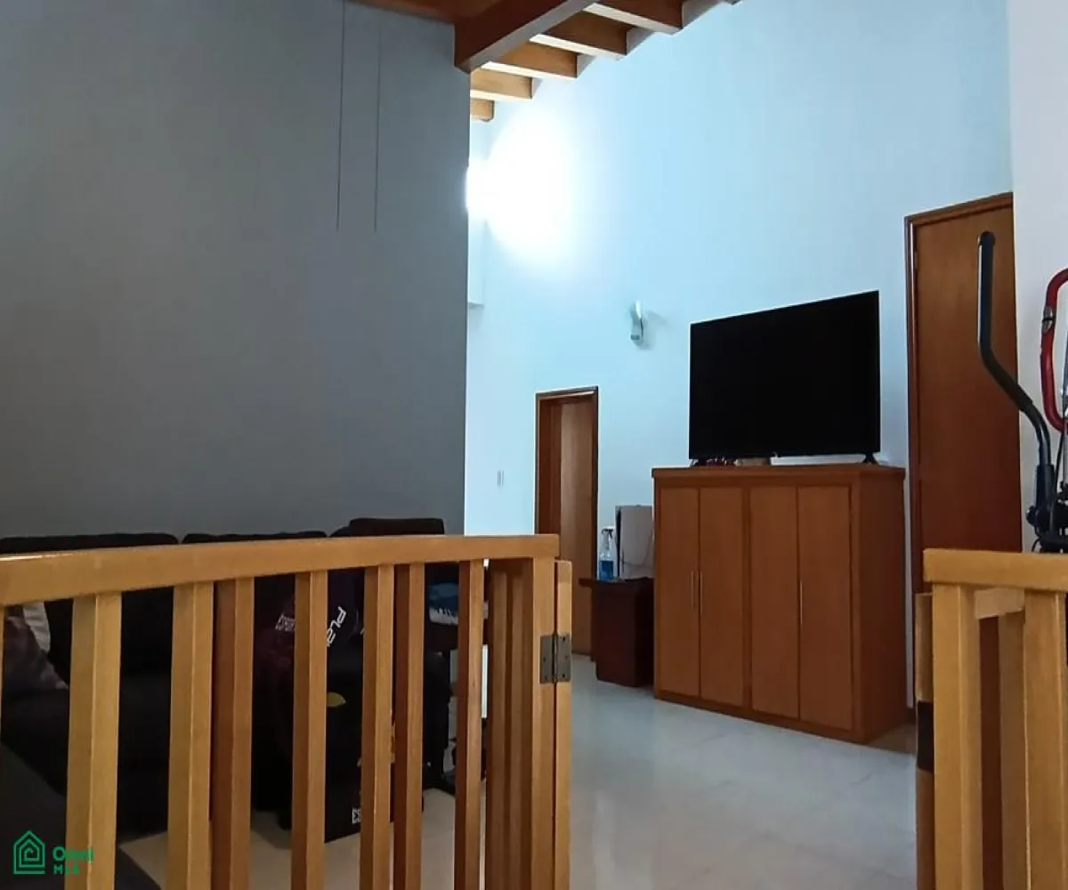 Casa En Venta,Rinconada Del Parque,Av. Ecónomos 6831, Zapopan, Jalisco 45010, 4 Habitaciones,4 Baños,Av. Ecónomos,2,MX251020500
