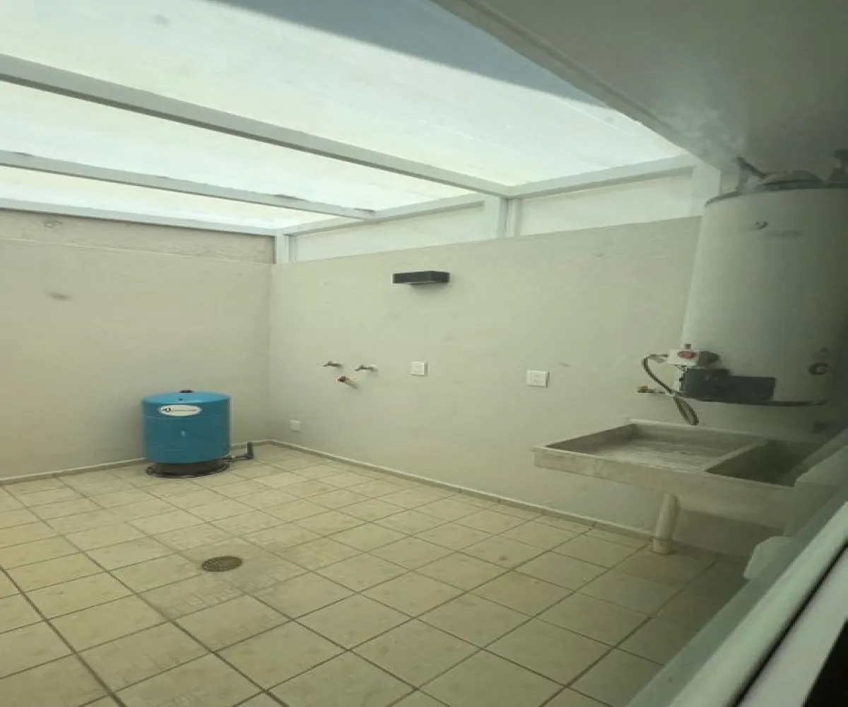 Casa En Venta,La Tijera,Avenida Nueva Galicia 387, Tlajomulco de Zúñiga, Jalisco 45645, 3 Habitaciones,2 Baños,Avenida Nueva Galicia,2,pVivG9o