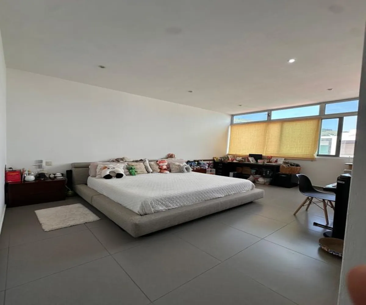 Casa En Venta,Fraccionamiento La Rioja,Calle Matute 309 A, Tlajomulco de Zúñiga, Jalisco 45645, 3 Habitaciones,4 Baños,Calle Matute,2,pE79wlG