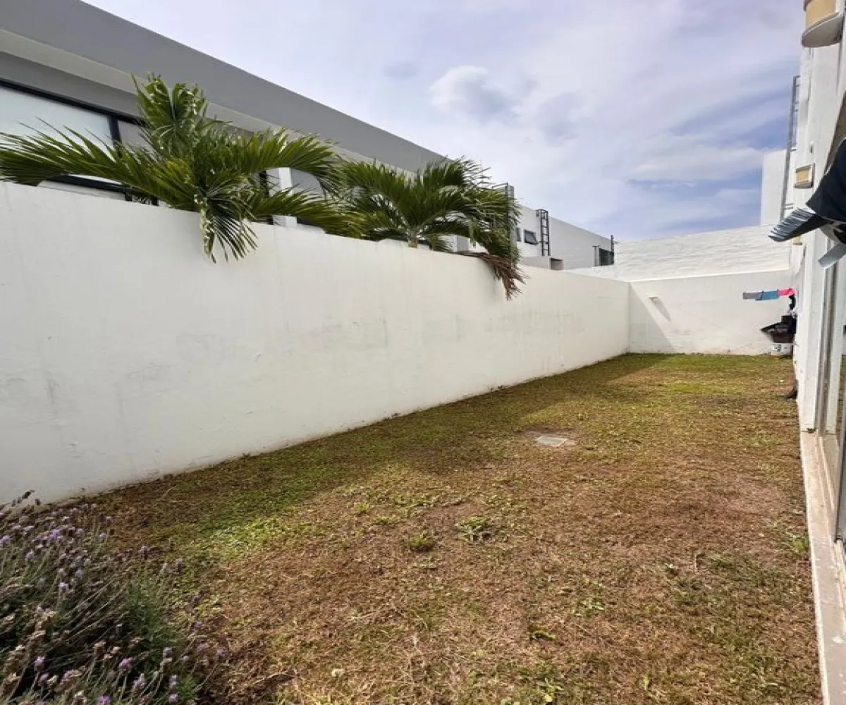 Casa En Venta,Fraccionamiento La Rioja,Calle Matute 309 A, Tlajomulco de Zúñiga, Jalisco 45645, 3 Habitaciones,4 Baños,Calle Matute,2,pE79wlG