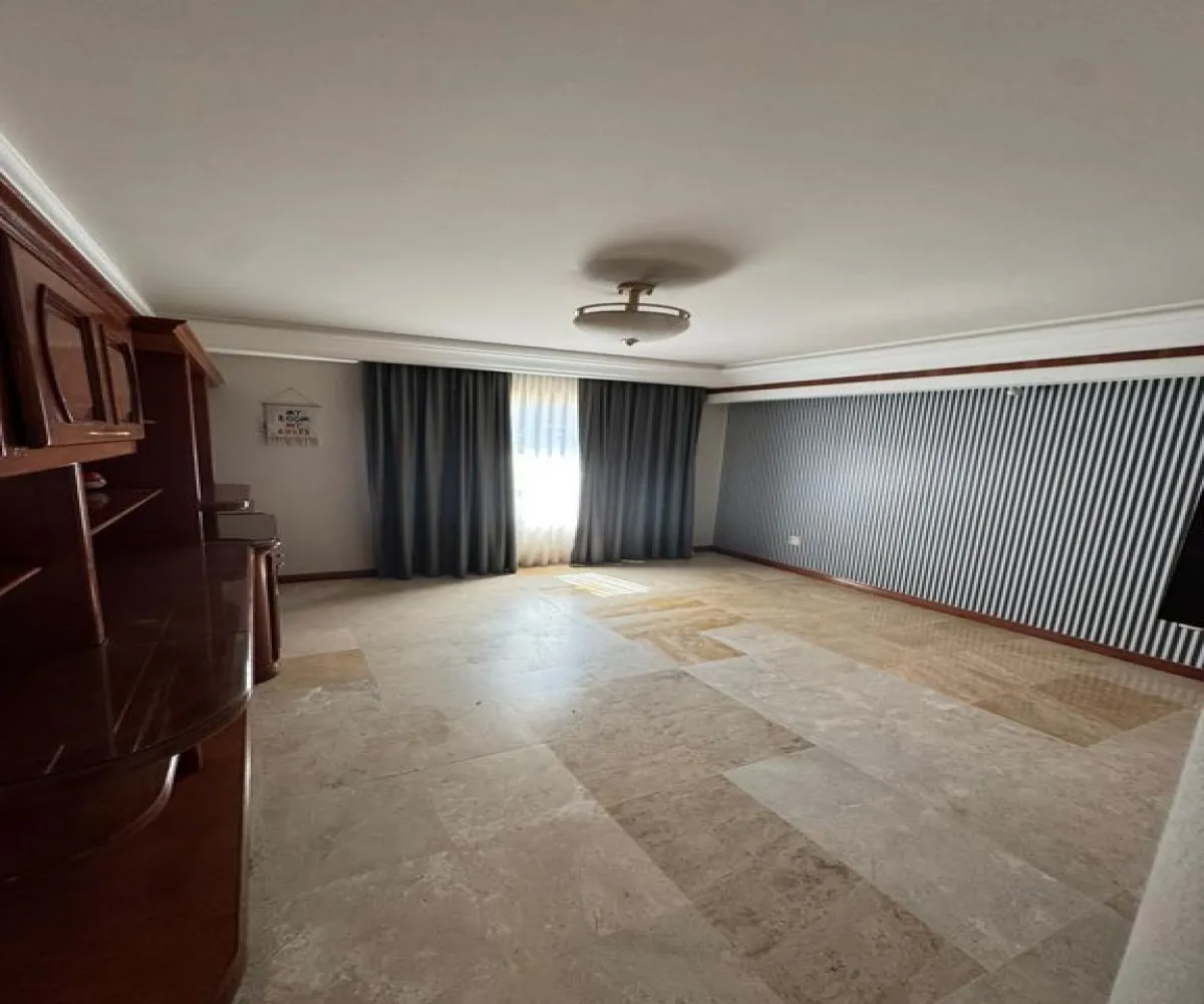 Casa En Venta,Bugambilias,Callejón de los Claveles S/N, Zapopan, Jalisco 45237, 4 Habitaciones,4 Baños,Callejón de los Claveles,1,pVi7Og8