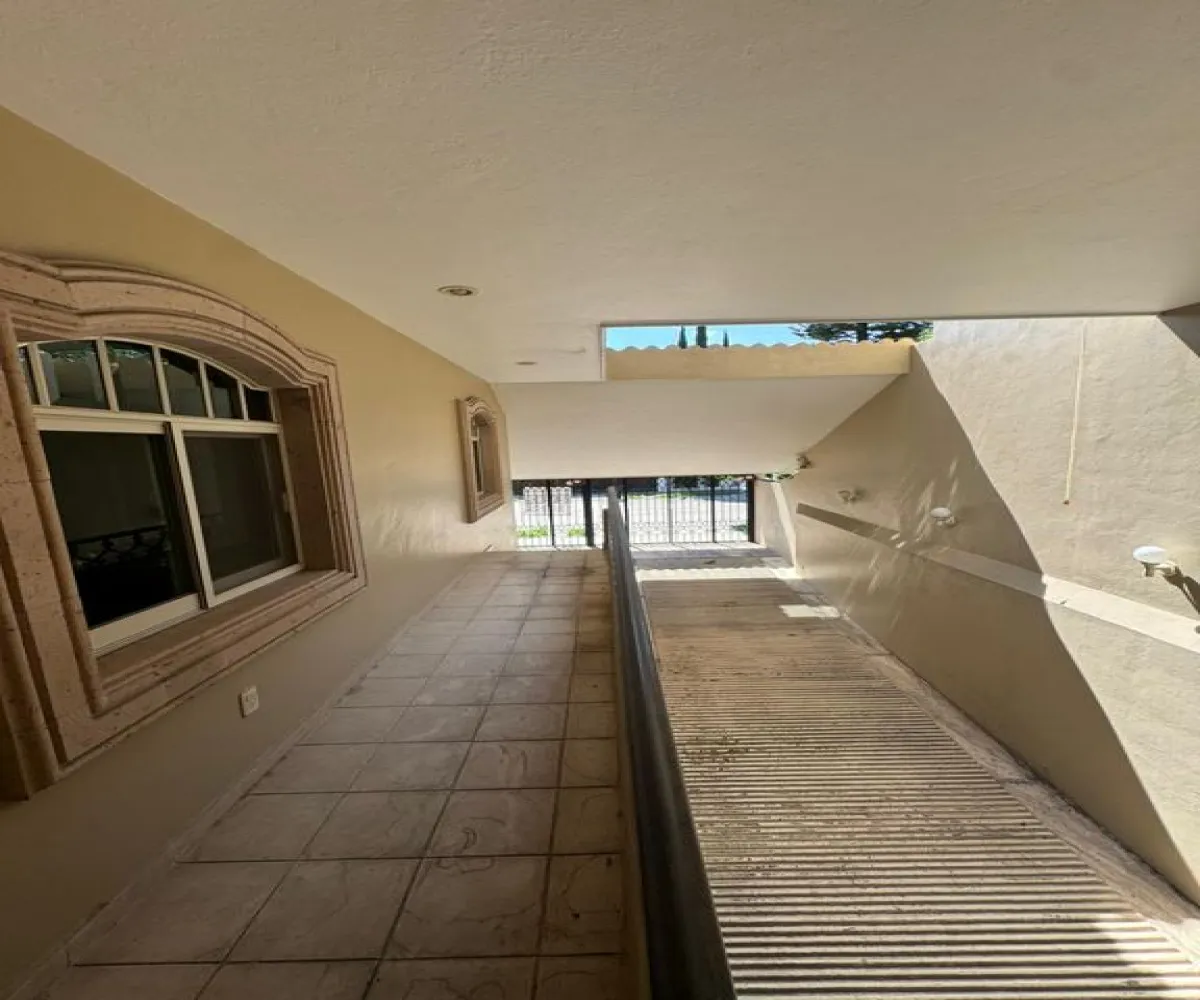 Casa En Venta,Bugambilias,Callejón de los Claveles S/N, Zapopan, Jalisco 45237, 4 Habitaciones,4 Baños,Callejón de los Claveles,1,pVi7Og8