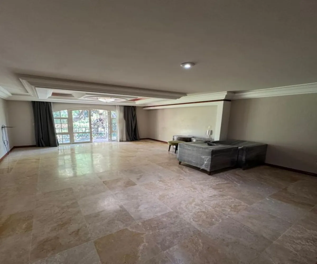 Casa En Venta,Bugambilias,Callejón de los Claveles S/N, Zapopan, Jalisco 45237, 4 Habitaciones,4 Baños,Callejón de los Claveles,1,pVi7Og8