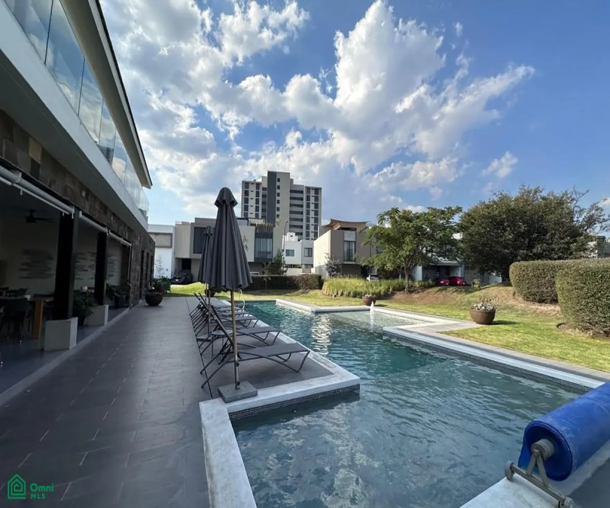 Casa En Venta,Punto Sur,Calle Magallanes, Fracc. Punto Sur Este 1130, Tlajomulco de Zuniga, Jalisco 45600, 3 Habitaciones,3 Baños,Calle Magallanes, Fracc. Punto Sur Este,2,MX251021113