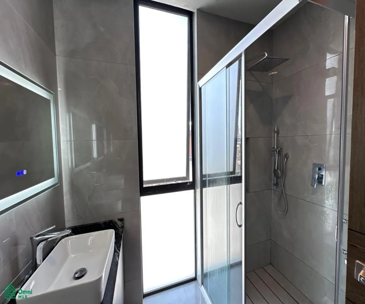 Casa En Venta,Punto Sur,Calle Magallanes, Fracc. Punto Sur Este 1130, Tlajomulco de Zuniga, Jalisco 45600, 3 Habitaciones,3 Baños,Calle Magallanes, Fracc. Punto Sur Este,2,MX251021113