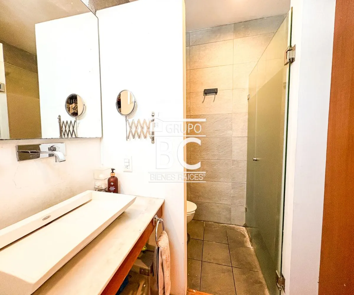 Casa En Venta,Bosque Real,Boulevard la Loma 100 44, Tlajomulco de Zúñiga, Jalisco 45645, 3 Habitaciones,2 Baños,Boulevard la Loma,2,paaLIy9