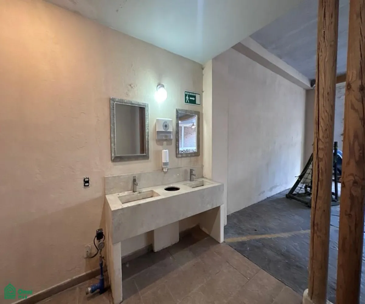 Local En Venta,San Antonio Tlayacapan,carretera chapala - jocotepec 123, Chapala, Jalisco 45922,carretera chapala - jocotepec,MX251017166