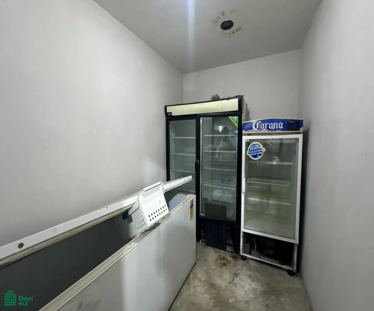 Local En Venta,San Antonio Tlayacapan,carretera chapala - jocotepec 123, Chapala, Jalisco 45922,carretera chapala - jocotepec,MX251017166