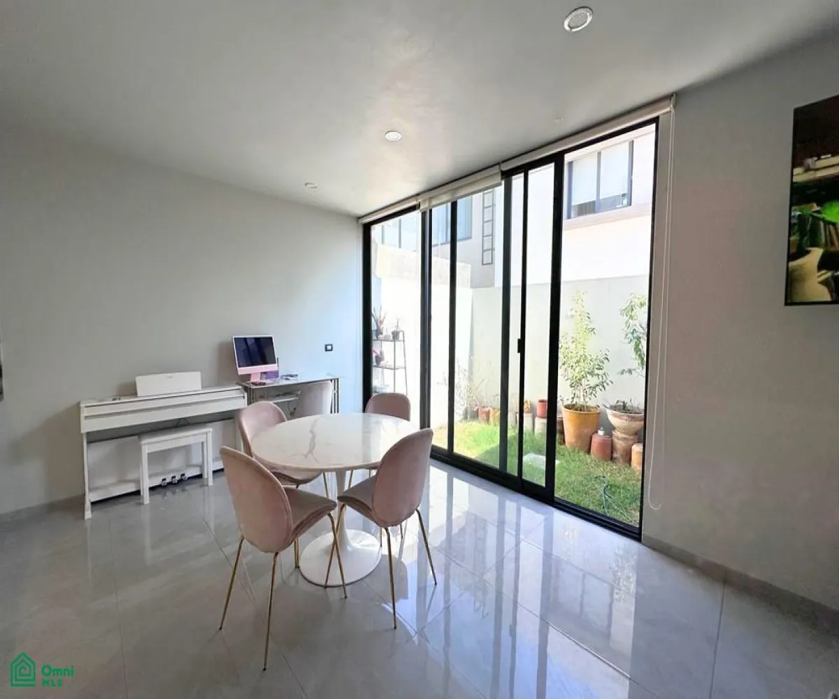 Casa En Renta,Punto Sur,Calle Magallanes, Fracc. Punto Sur Este 1130, Tlajomulco de Zuniga, Jalisco 45600, 3 Habitaciones,3 Baños,Calle Magallanes, Fracc. Punto Sur Este,2,MX251022025