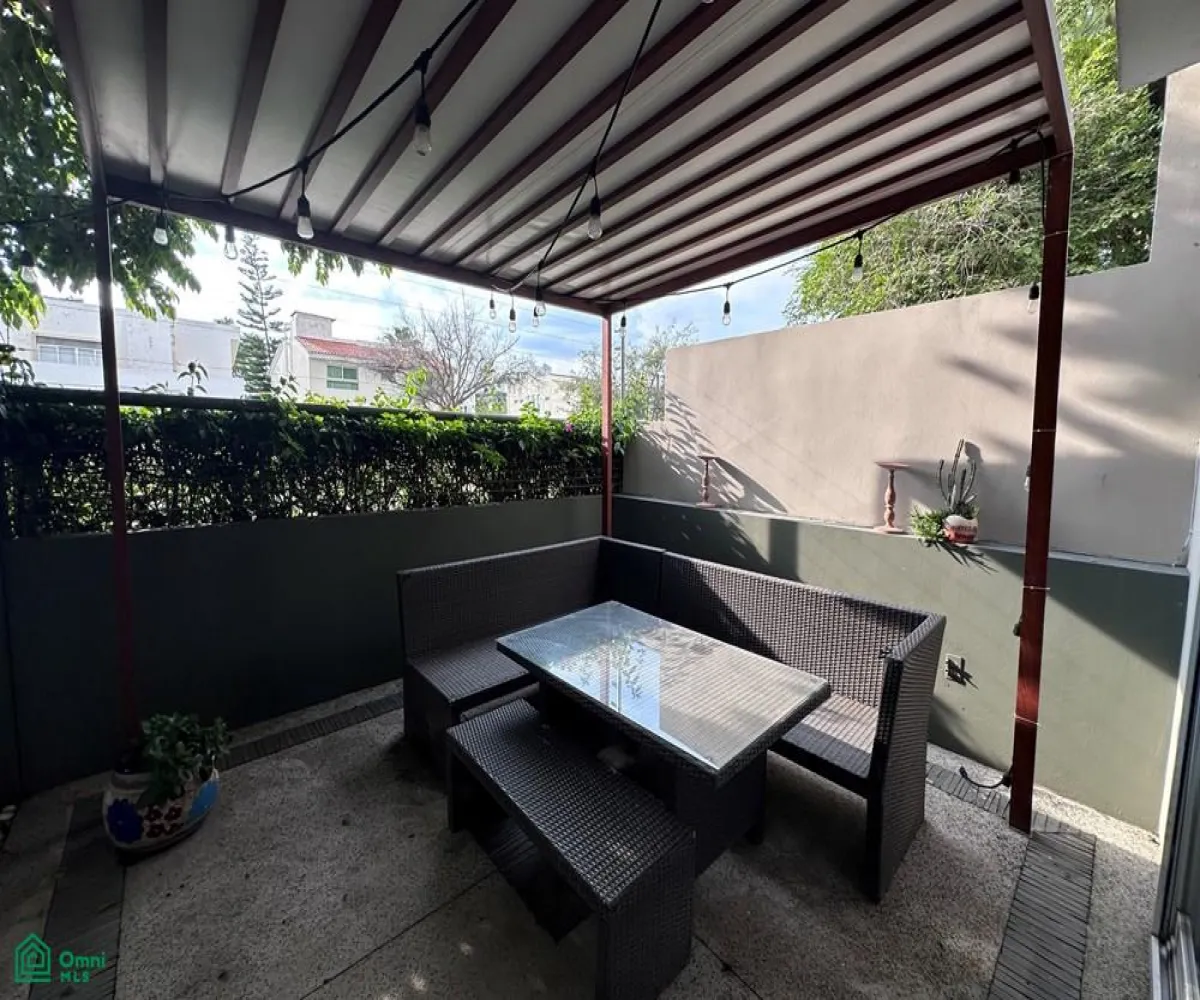 Casa En Venta,Solares Residencial,Paseo la Luna 300, Zapopan, Jalisco 45019, 4 Habitaciones,4 Baños,Paseo la Luna,2,MX251022035